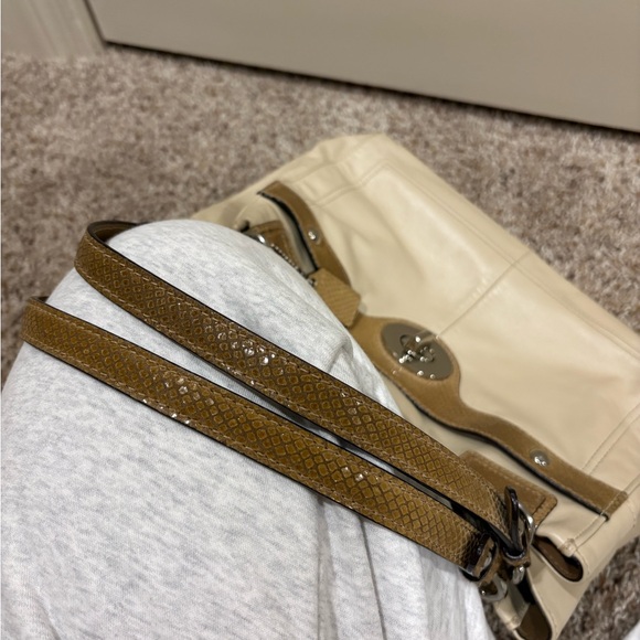 Coach Penelope Leather Carryall/Shoulder Tote And Matching Wallet! - Picture 4 of 16